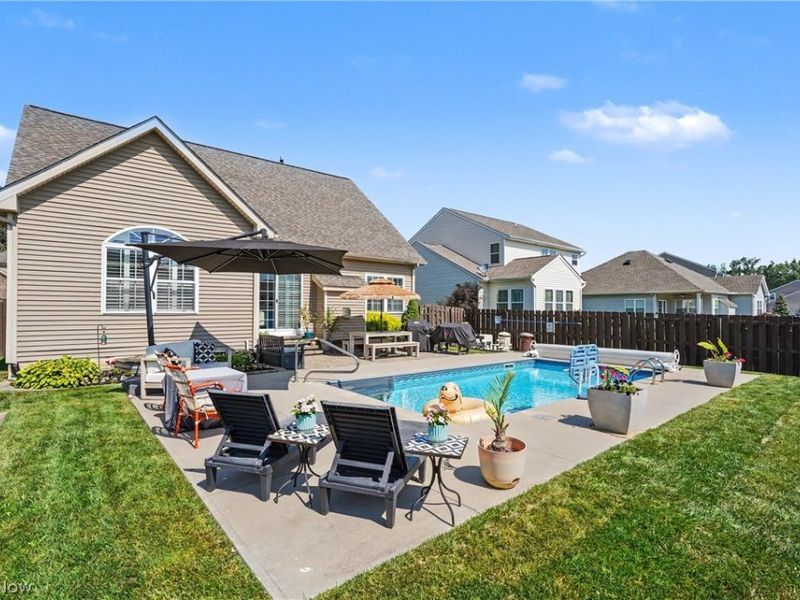 3865 Arcadia Circle, Willoughby, OH 44094 Photo 2