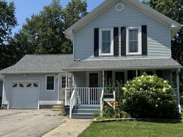 411 N Elm Street N, Three Oaks, MI 49128