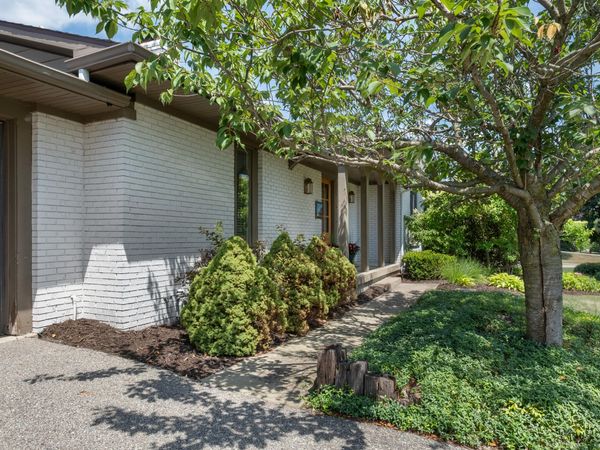 6189 Belding Road NE, Rockford, MI 49341