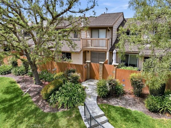 1569 Avenida Selva, Unit 201, Fullerton, CA 92833