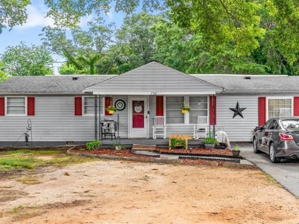 728 Carrington Lane , Eden, NC 27288