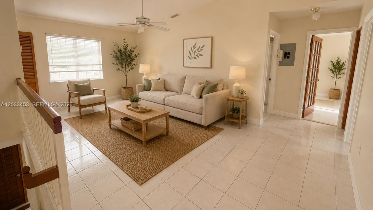 2220 W 74th St , Unit 201-16, Hialeah, FL 33016 Photo