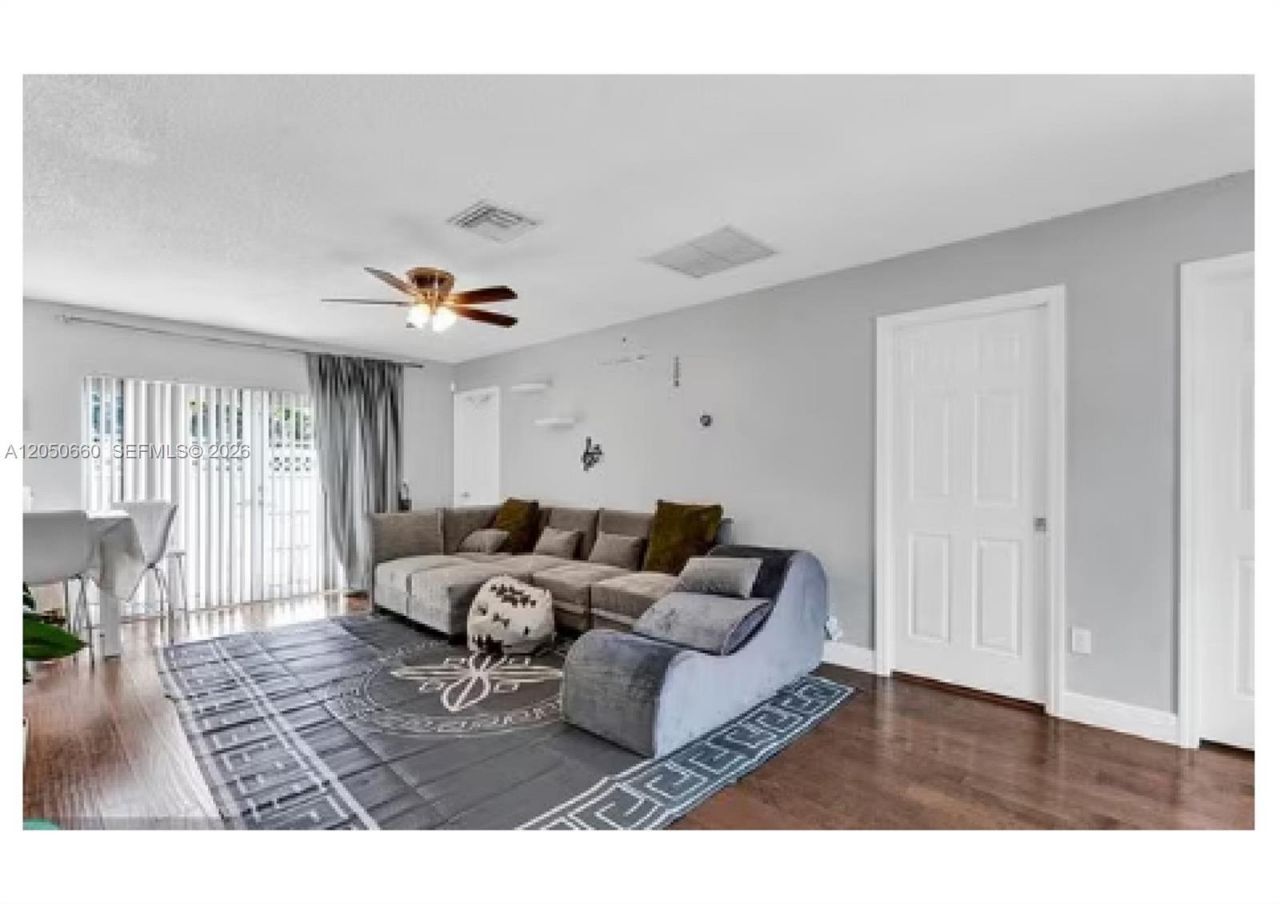 9234 SW 5th St, Unit B, Boca Raton, FL 33428 Photo