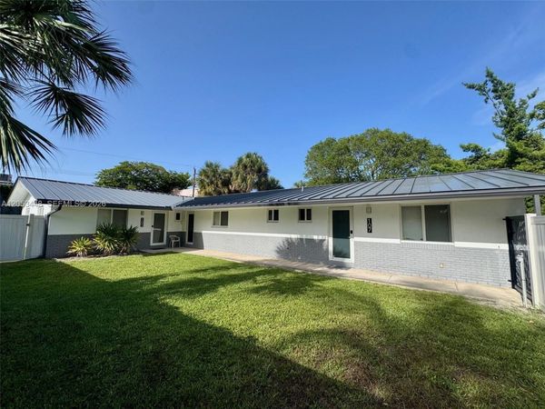 105-107 NE 30th Ct , Wilton Manors, FL 33334