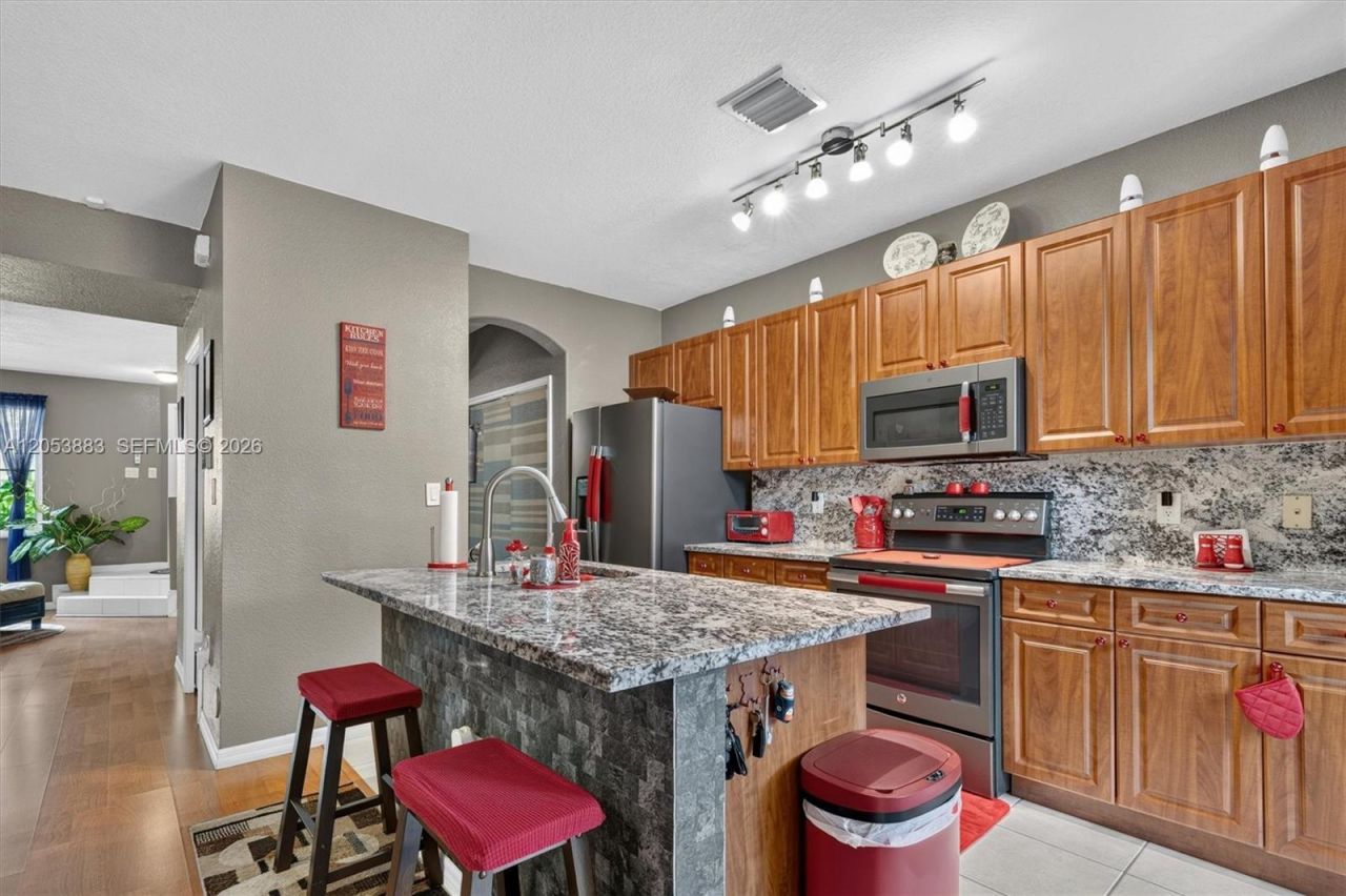 10828 SW 243rd St , Homestead, FL 33032 Photo