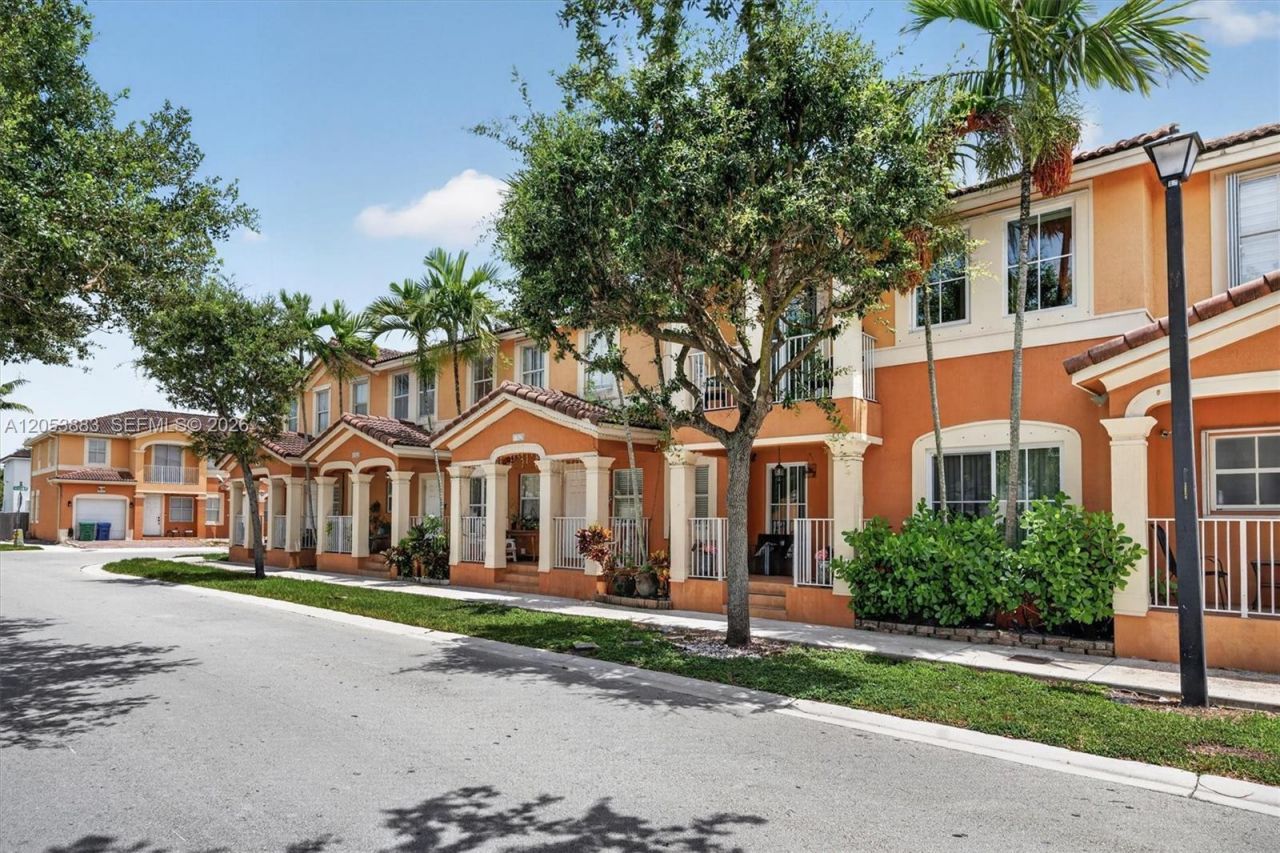 10828 SW 243rd St , Homestead, FL 33032 Photo