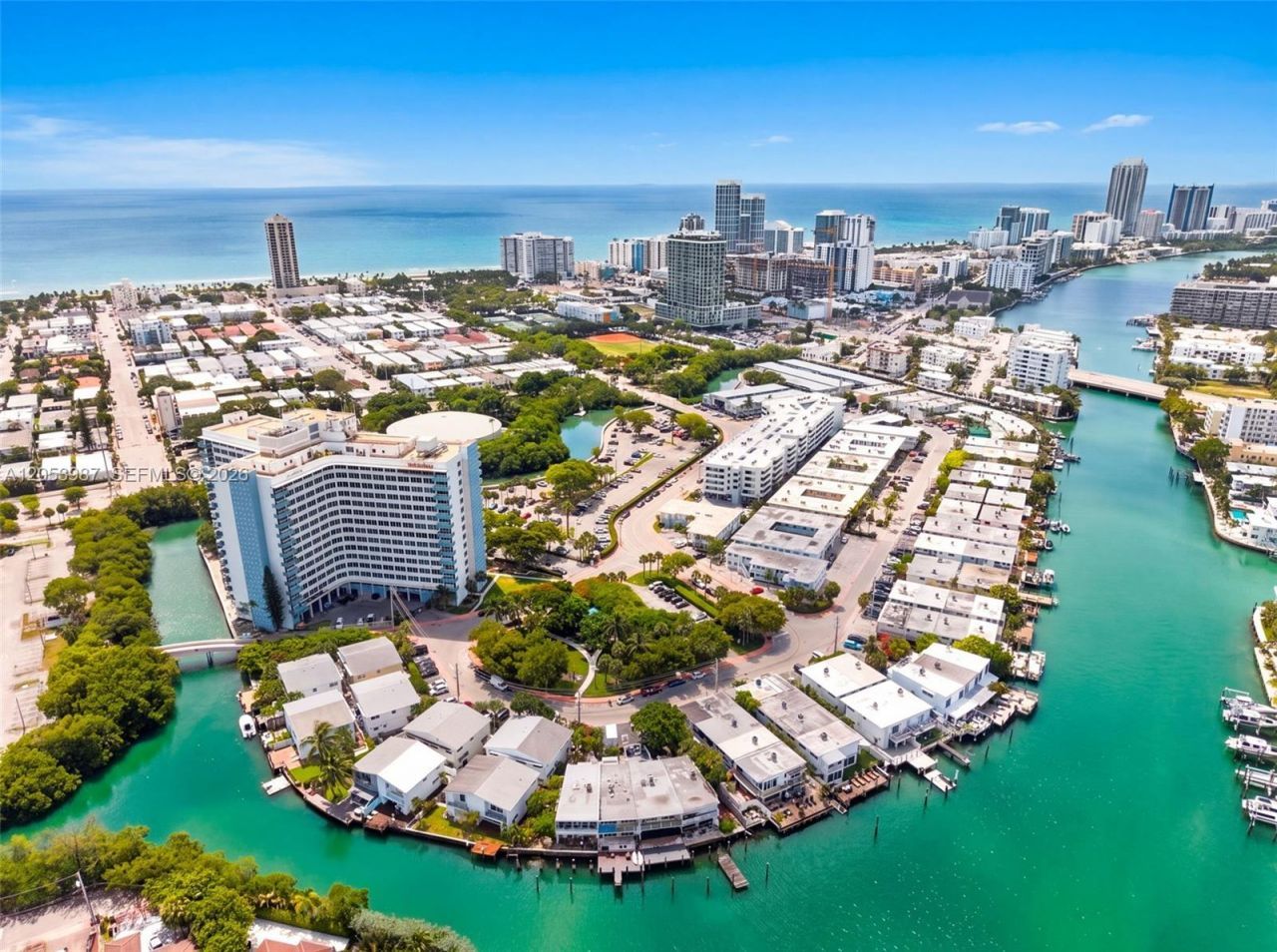 7441 Wayne Ave , Unit 8G, Miami Beach, FL 33141 Photo
