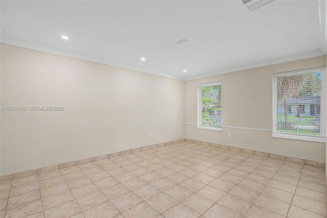 10650 SW 77th Ct , Pinecrest, FL 33156 Photo
