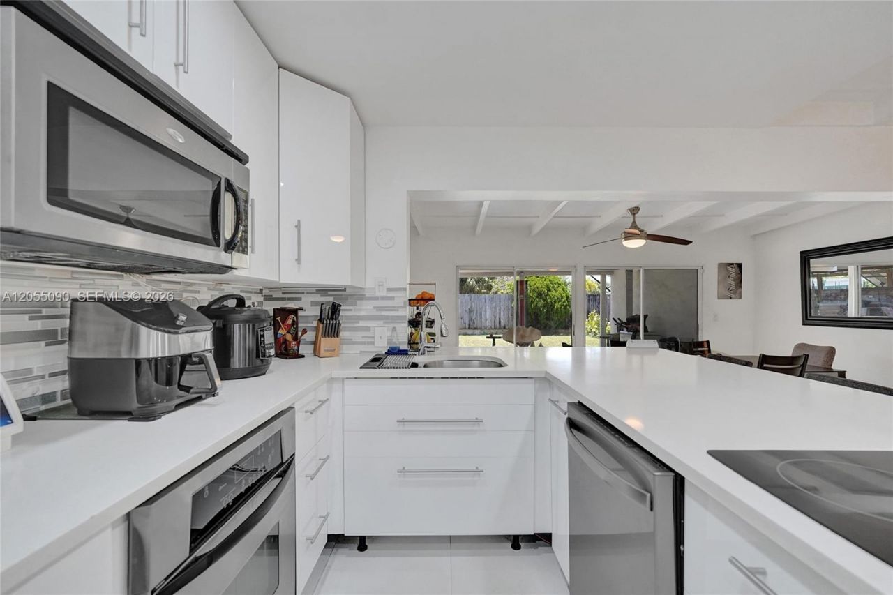 2531 Whale Harbor Ln , Fort Lauderdale, FL 33312 Photo