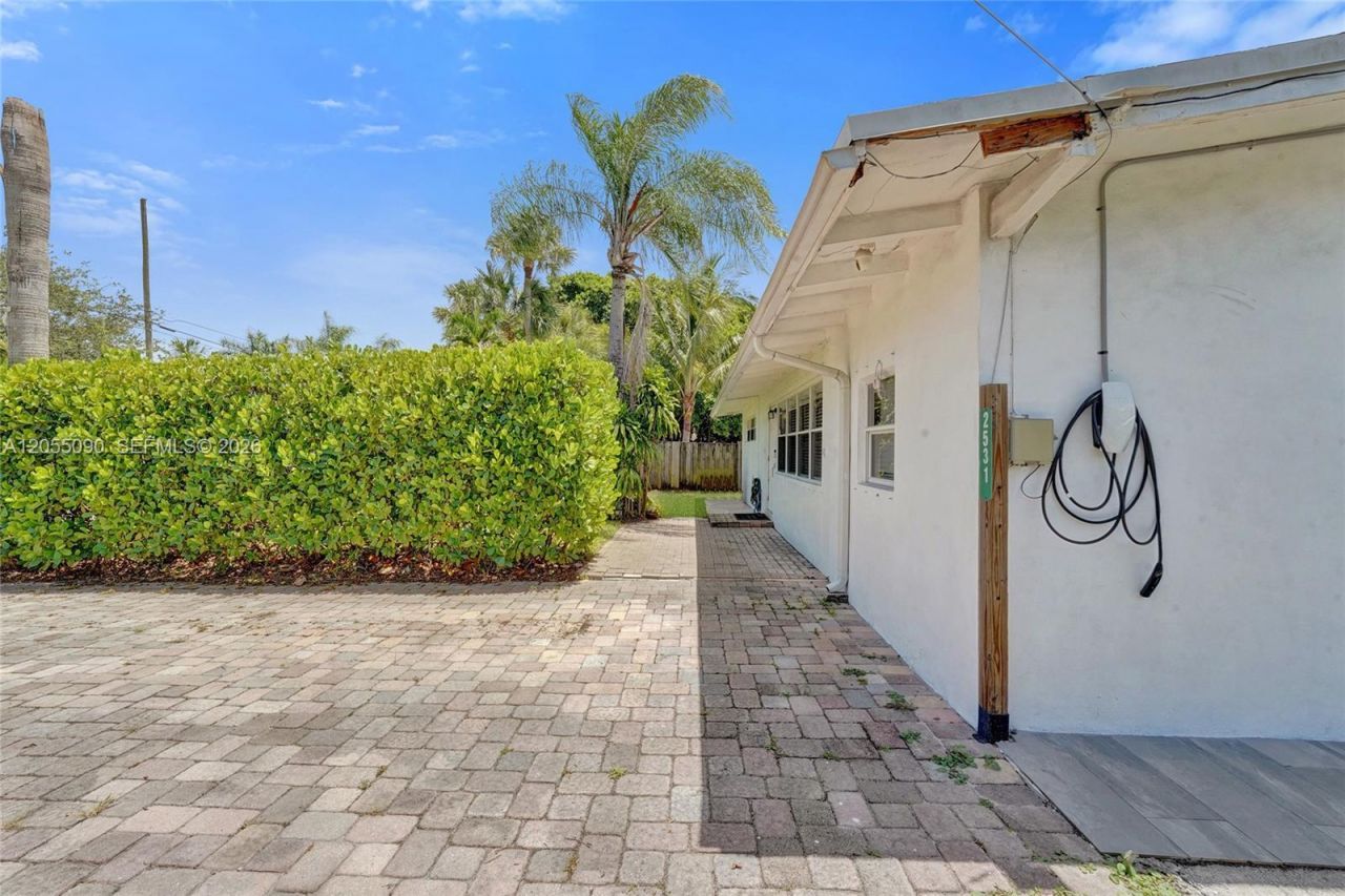 2531 Whale Harbor Ln , Fort Lauderdale, FL 33312 Photo