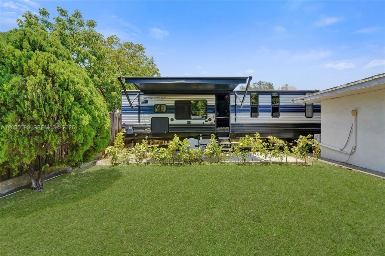 2531 Whale Harbor Ln , Fort Lauderdale, FL 33312 Photo