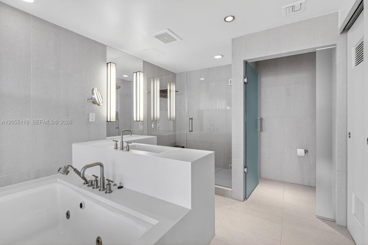3101 Bayshore Dr, Unit 1708, Fort Lauderdale, FL 33304 Photo