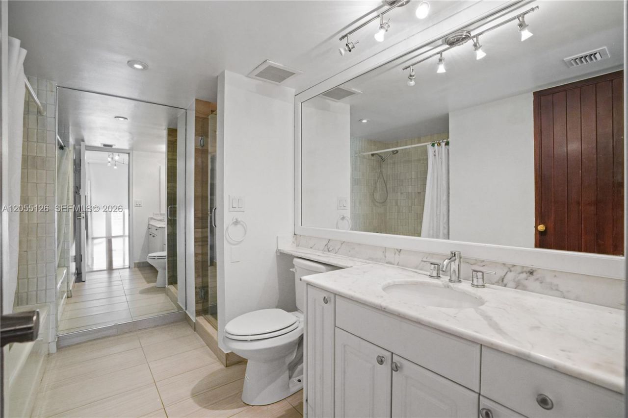 19355 Turnberry Way , Unit 25GR, Aventura, FL 33180 Photo
