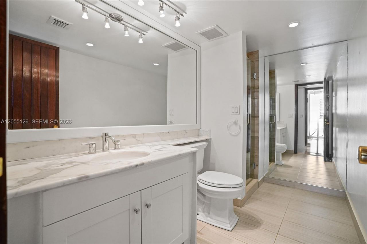 19355 Turnberry Way, Unit 25GR, Aventura, FL 33180 Photo