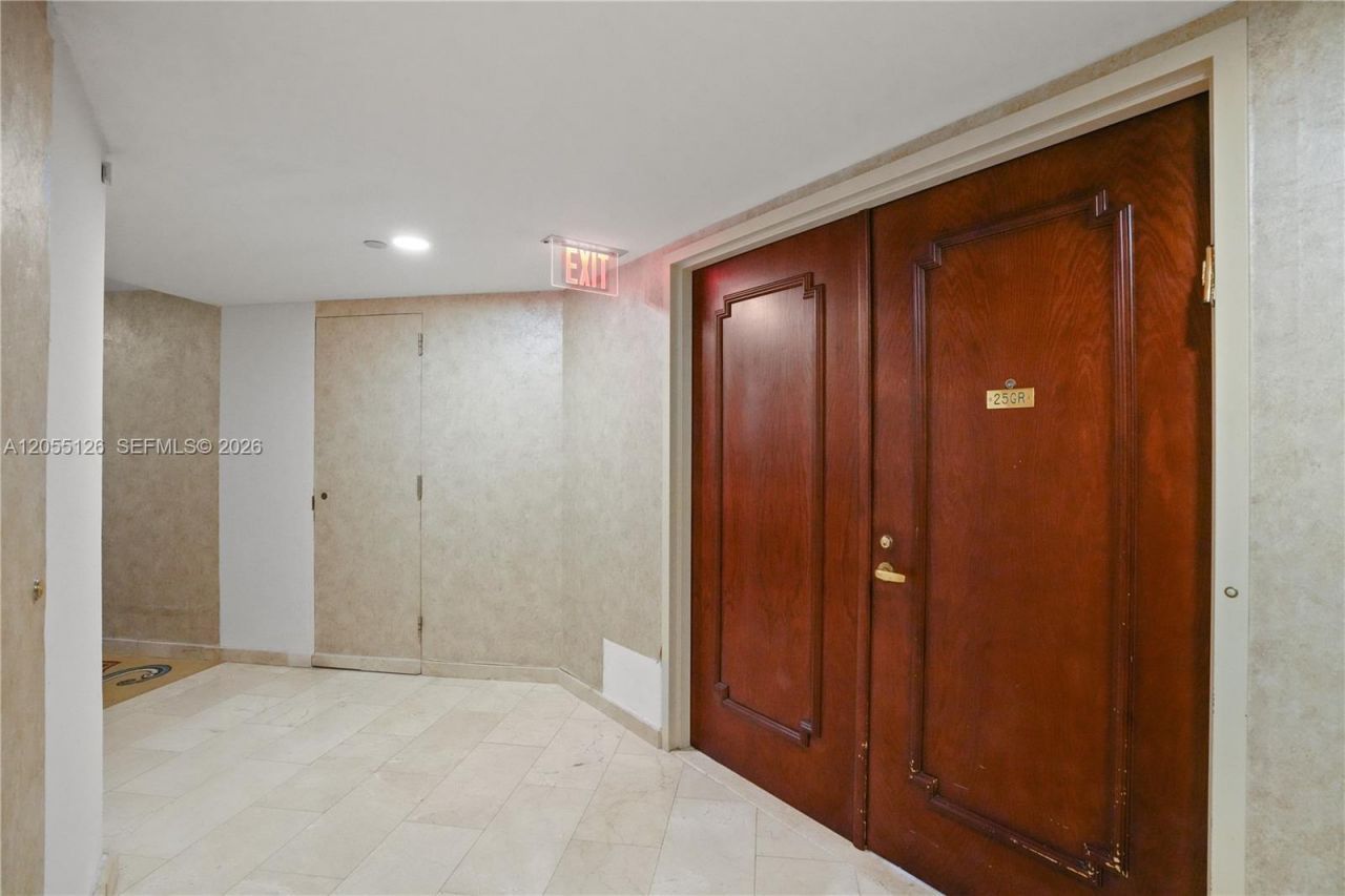 19355 Turnberry Way , Unit 25GR, Aventura, FL 33180 Photo