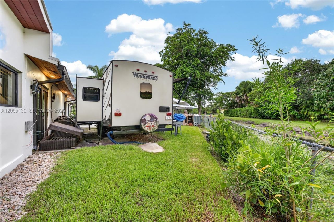 Please Call For Address, Plantation, FL 33323 Photo