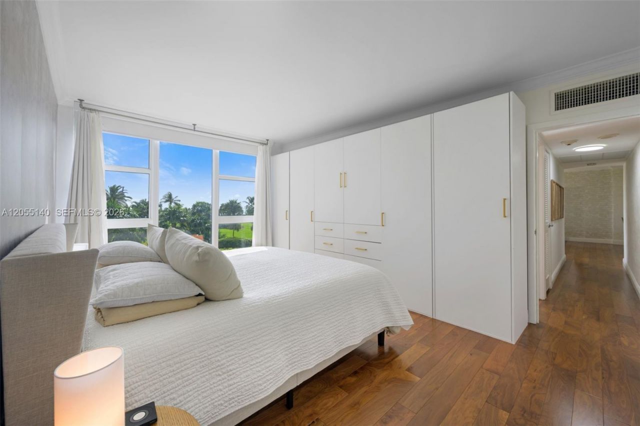 10275 Collins Ave , Unit 334, Bal Harbour, FL 33154 Photo