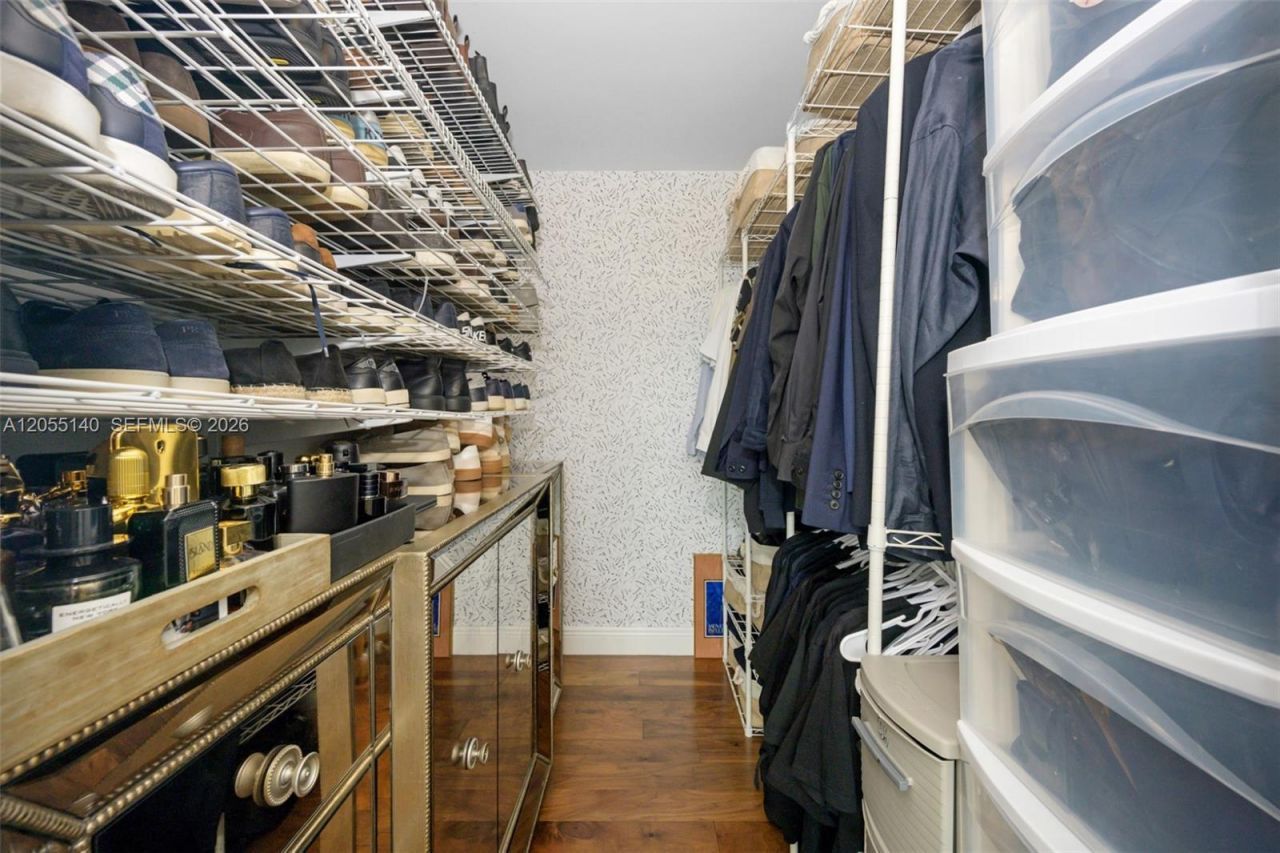 10275 Collins Ave , Unit 334, Bal Harbour, FL 33154 Photo