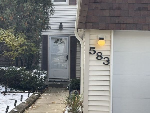 583 Norman Road , Bolingbrook, IL 60440