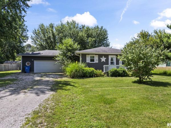 23585 Clemens Road, Athens, IL 62613