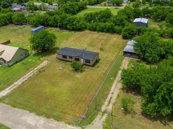 11625 Creekview Road, Crowley, TX 76036