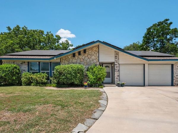 409 Colgate Court, Arlington, TX 76014