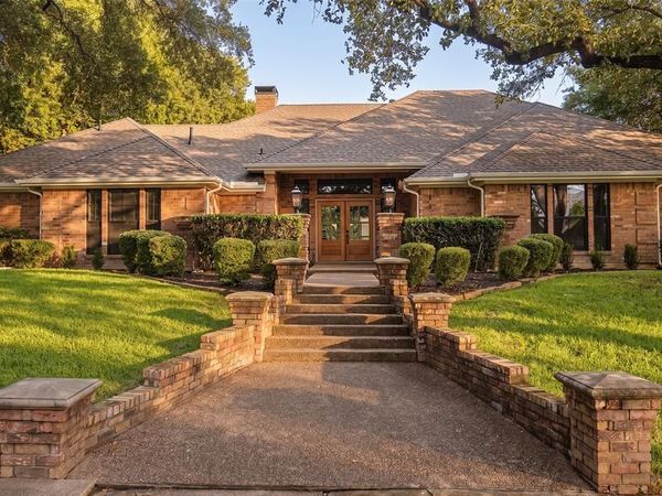 5626 Twin Brooks Drive , Dallas, TX 75252