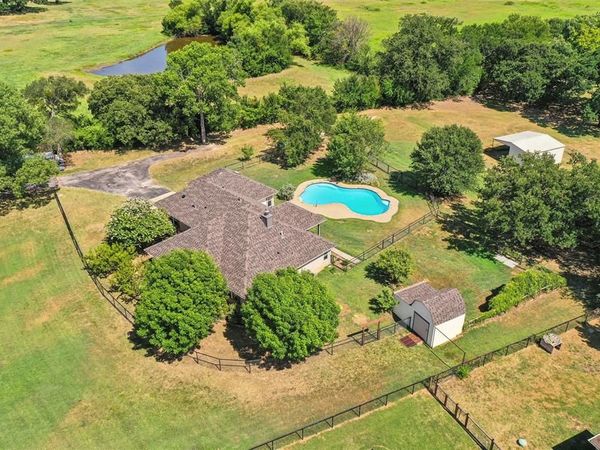 4797 Red Oak Circle , Aubrey, TX 76227