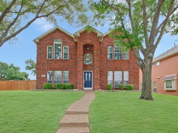 2724 Winterlake Drive, Carrollton, TX 75006