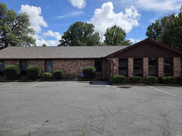 3006 E Kiehl Avenue , Sherwood, AR 72120