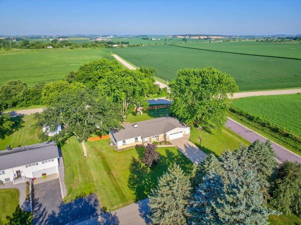 7443 Dekorra Road, Deforest, WI 53532