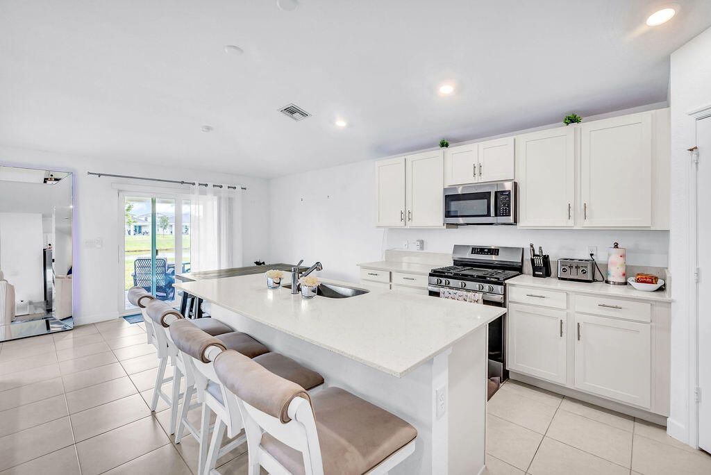 6339 NW Windwood Way, Port Saint Lucie, FL 34987 Photo
