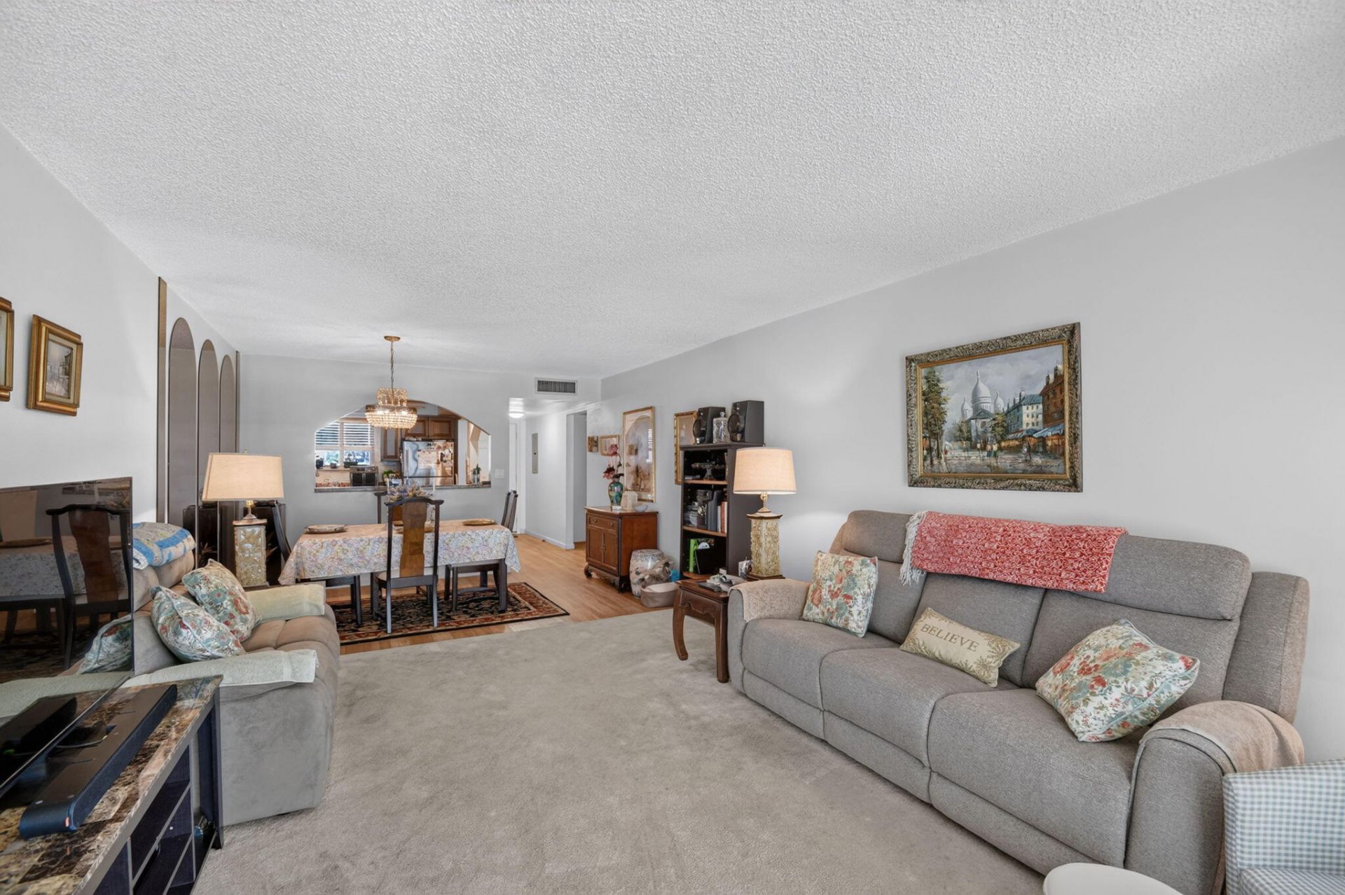 3186 Via Poinciana, Unit 114, Lake Worth, FL 33467 Photo