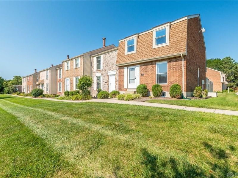 1420 Old Town Court, Dayton, OH 45434 Photo 2