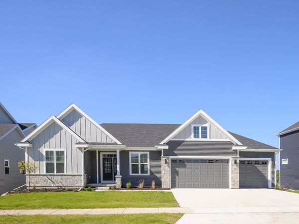 616 Clear Pond Way, Verona, WI 53593