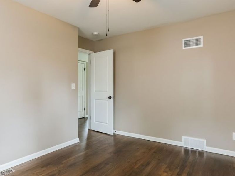 1952 Miriam Avenue , Avon, OH 44011 Photo 12