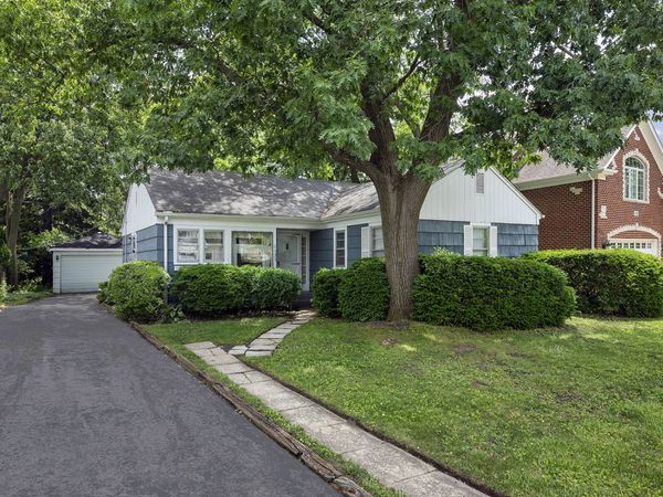 1125 Greenbriar Lane , Northbrook, IL 60062