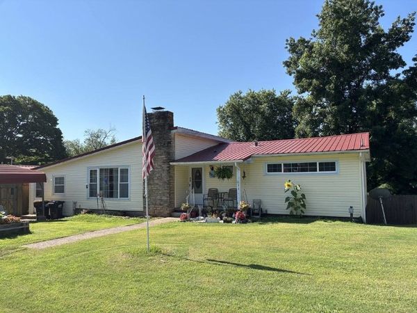 1006 Berry Street, Harrison, AR 72601
