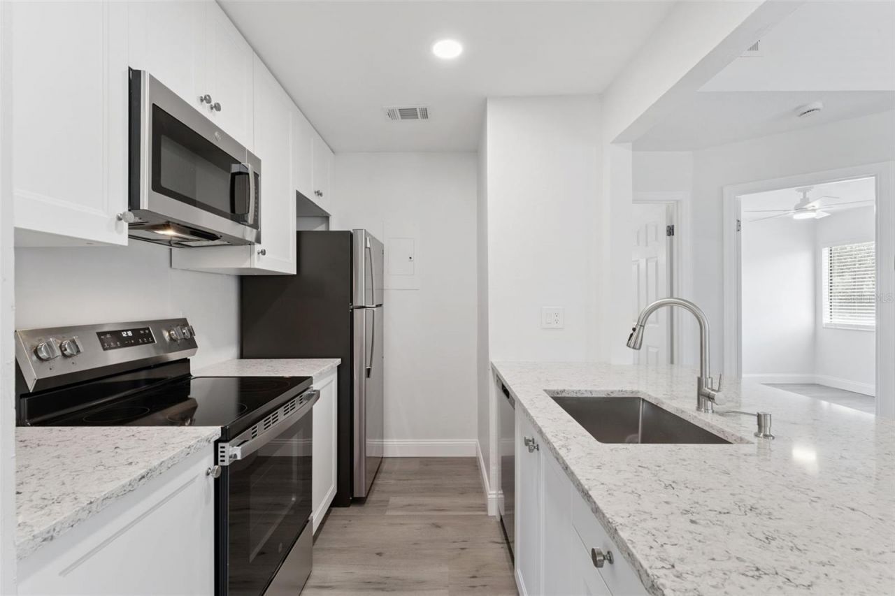549 Sun Ridge Place , Unit 207, Altamonte Springs, FL 32714 Photo