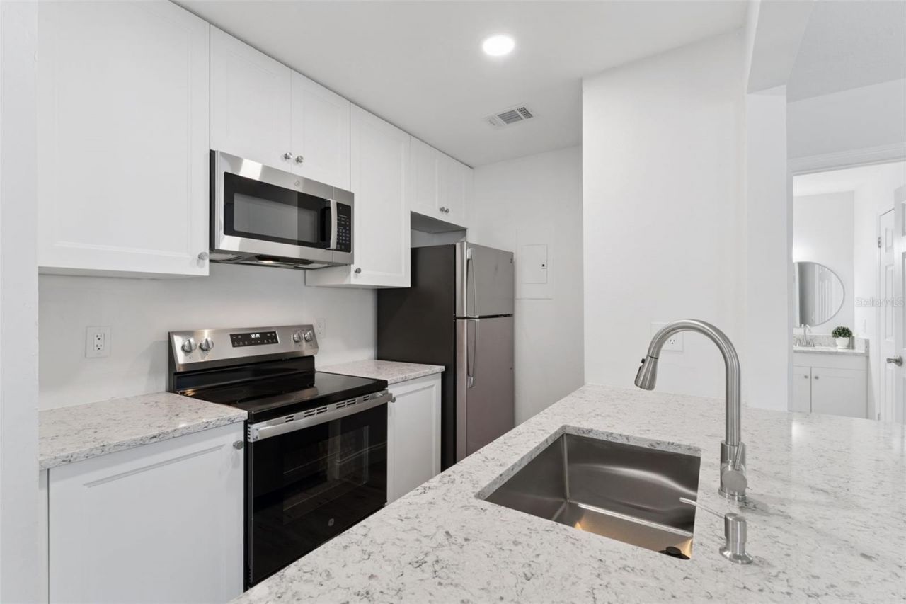549 Sun Ridge Place , Unit 207, Altamonte Springs, FL 32714 Photo