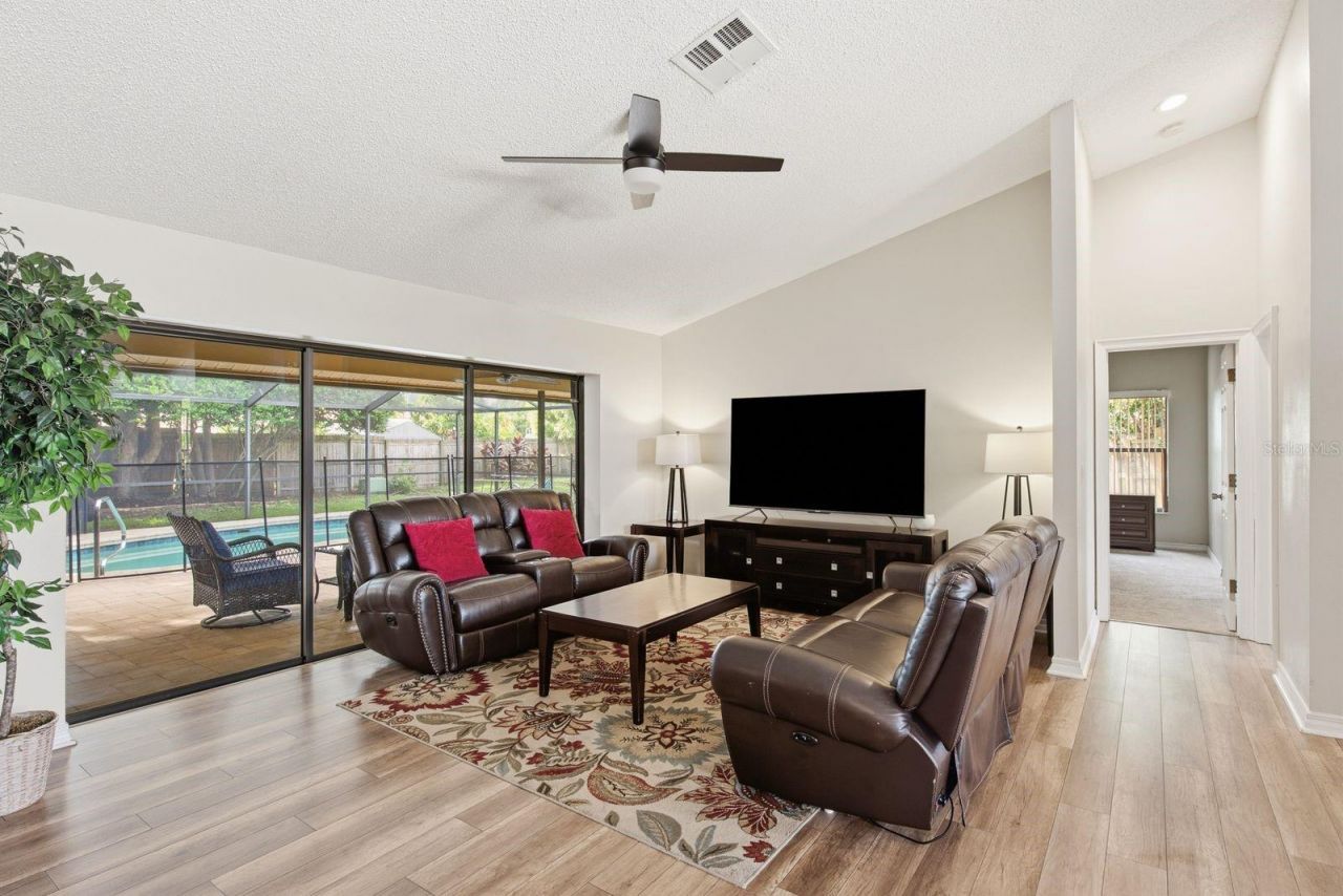 2729 Redford Court E, Clearwater, FL 33761 Photo