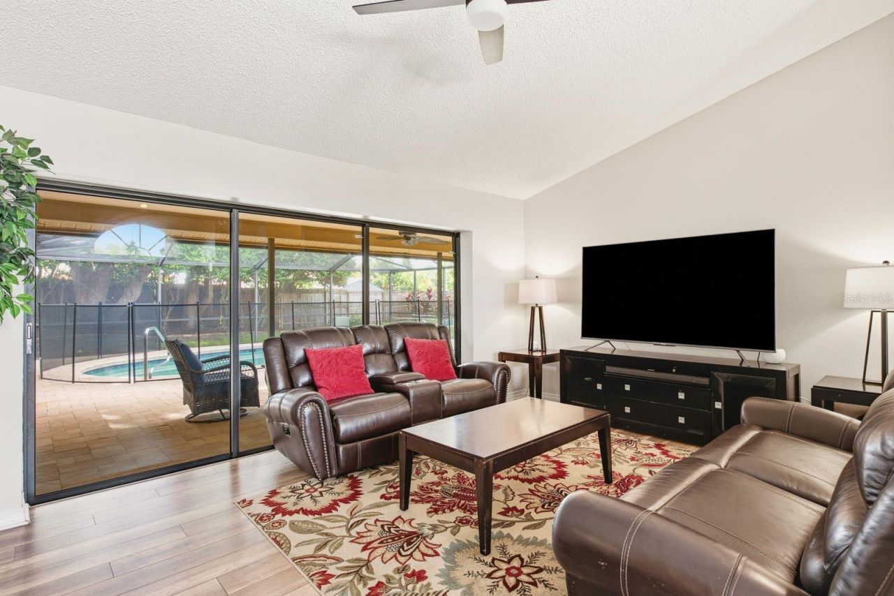 2729 Redford Court E, Clearwater, FL 33761 Photo