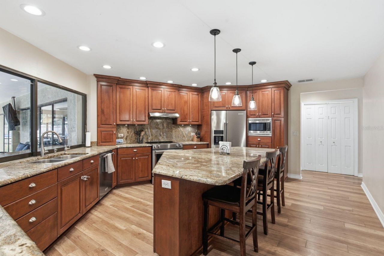 2729 Redford Court E, Clearwater, FL 33761 Photo