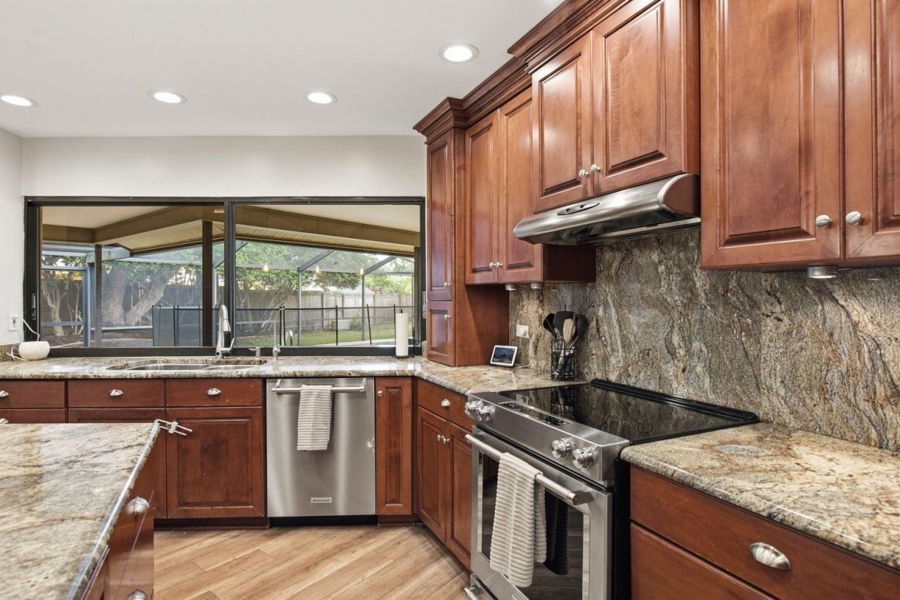 2729 Redford Court E, Clearwater, FL 33761 Photo