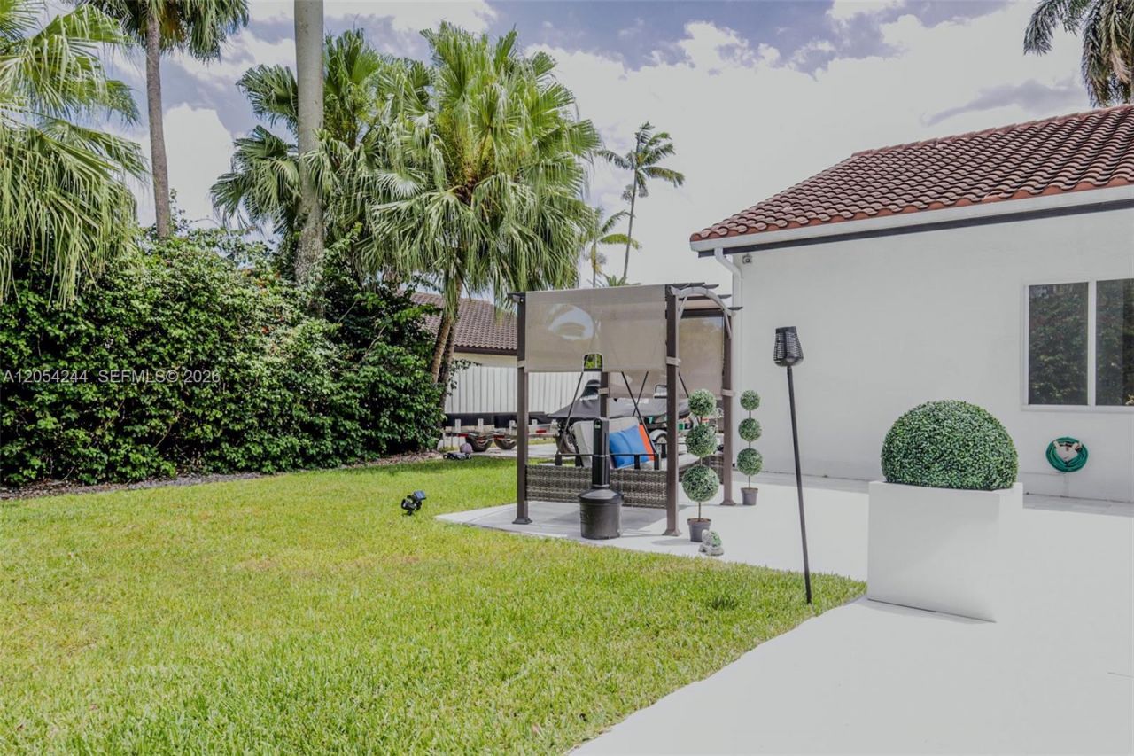 11929 SW 72 Ter , Miami, FL 33183 Photo
