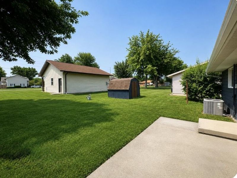 810 Cheshire Circle, Celina, OH 45822 Photo 3