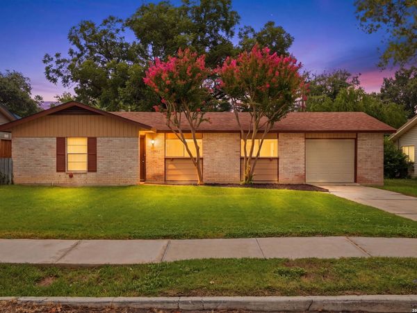 3514 Fieldstone Dr, San Antonio, TX 78217