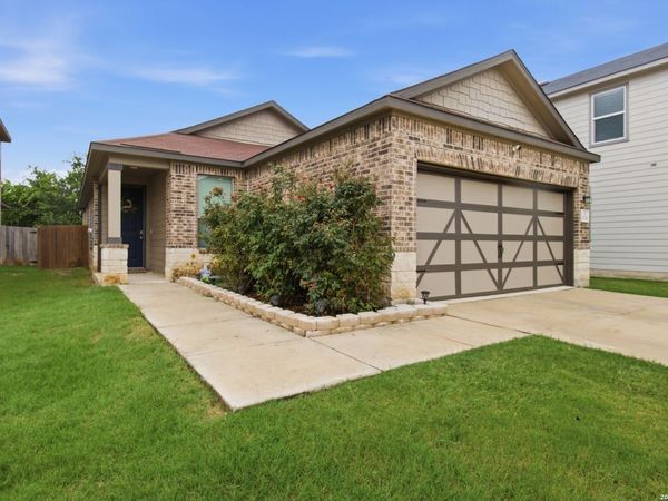 11339 October Stead, San Antonio, TX 78254