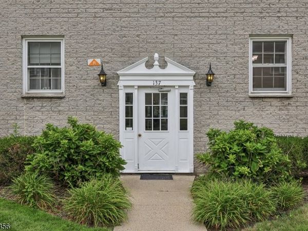 135 S Maple Ave, Unit 137H, Ridgewood, NJ 07450