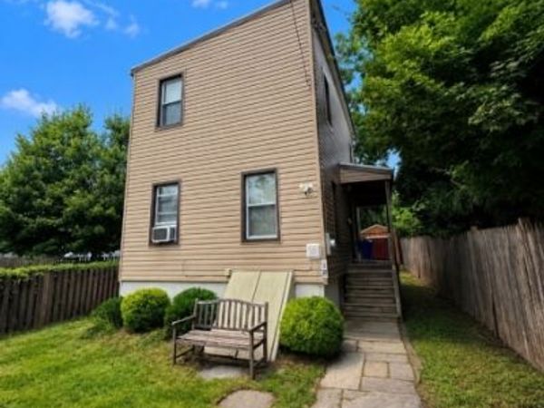 12 Dey St, Montclair, NJ 07042